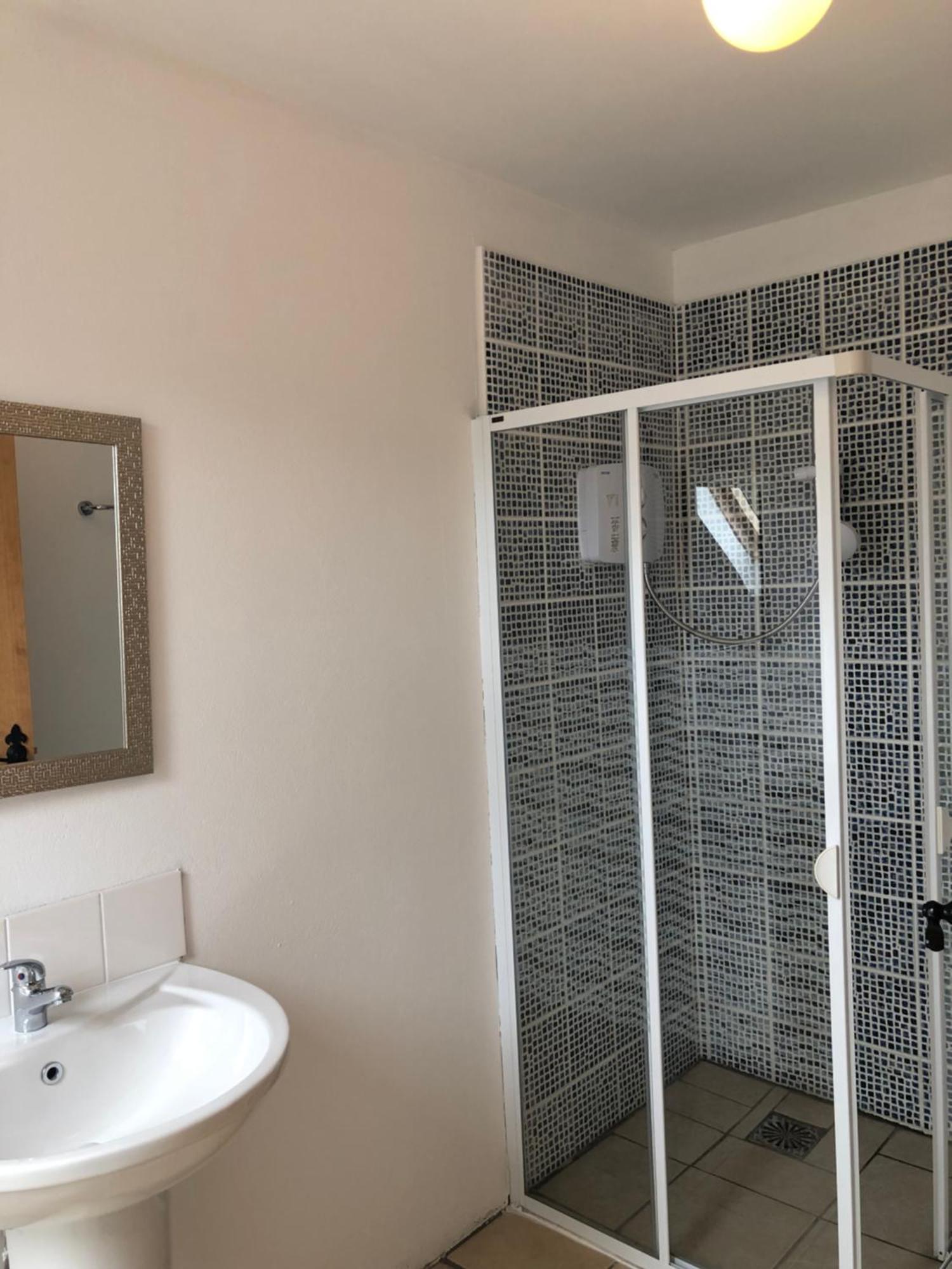 マイルフォード Four Seasons House Bed & Breakfast エクステリア 写真